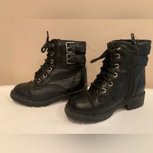 Girls Fashion Combat Boots. Size 8